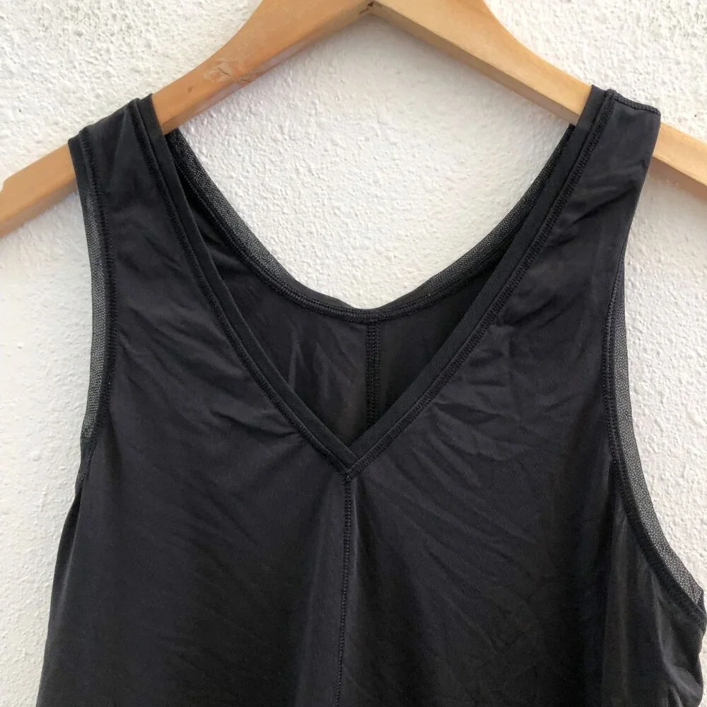 LULULEMON Turn About Tank (Two Ways to Wear) No Size Tag Check Measurements‎